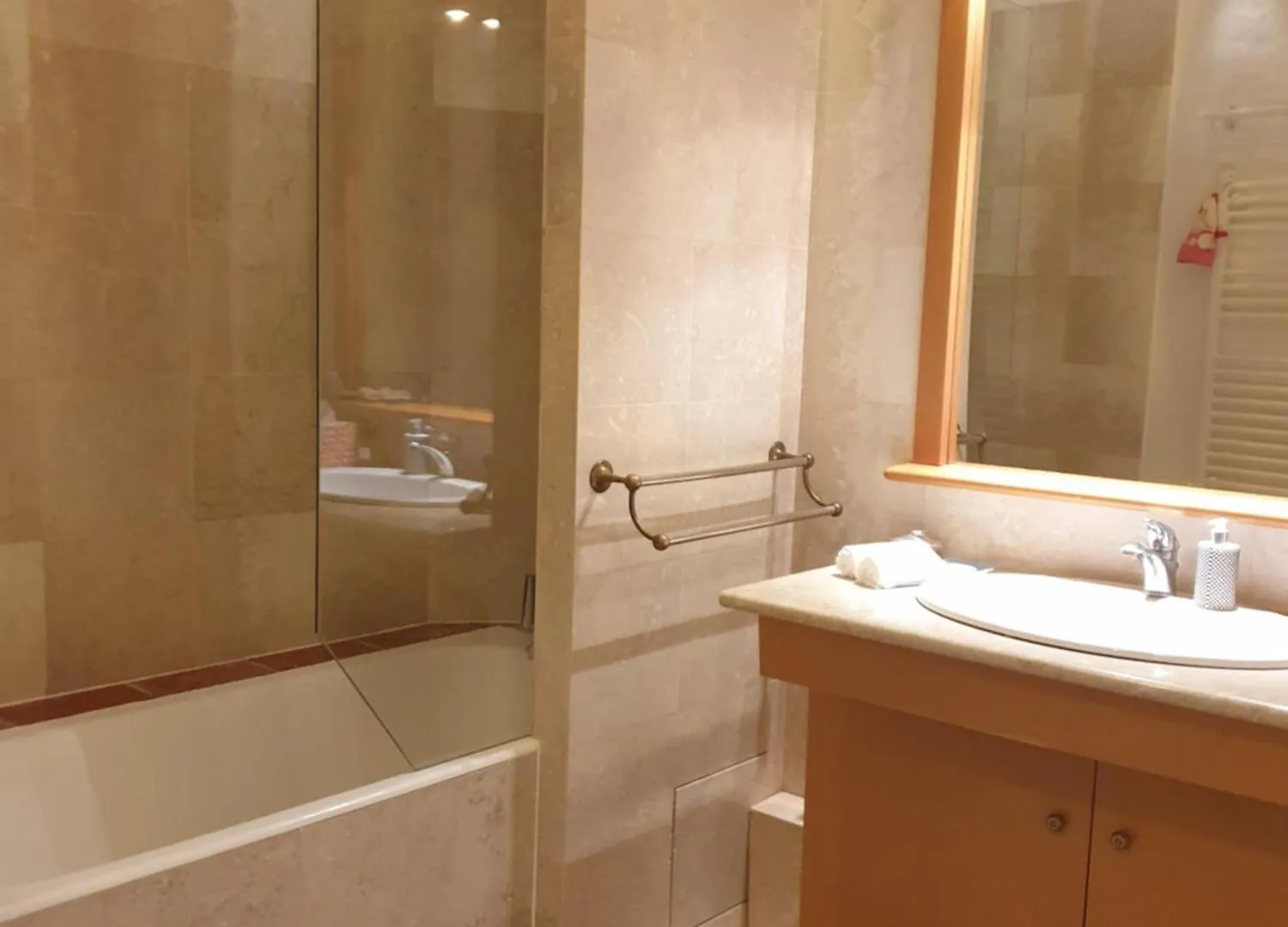 Haussmannien Cosy Apartment Paris